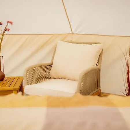 Privaatne Glamping, Saun Ja Koeoegiga Maja Mere Kaldal Jogela