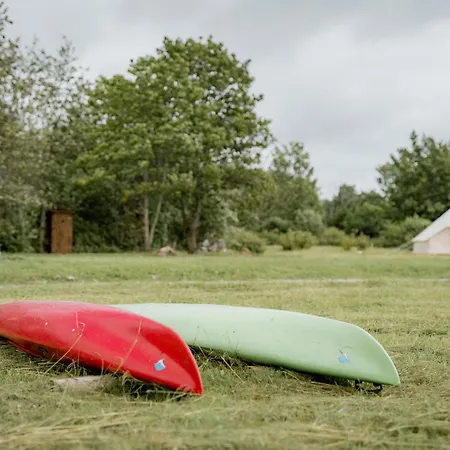 Σπίτι διακοπών Privaatne Glamping, Saun Ja Koeoegiga Maja Mere Kaldal